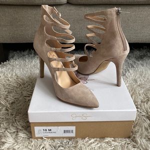 Jessica Simpson Cyndee